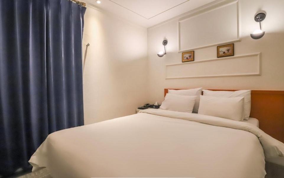 Avenue Hotel Йонін Екстер'єр фото